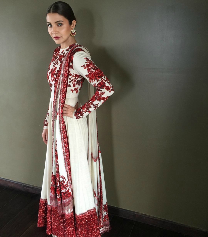 GO ALL FLORAL LIKE ANUSHKA IN SABYASACHI OUTFIT!